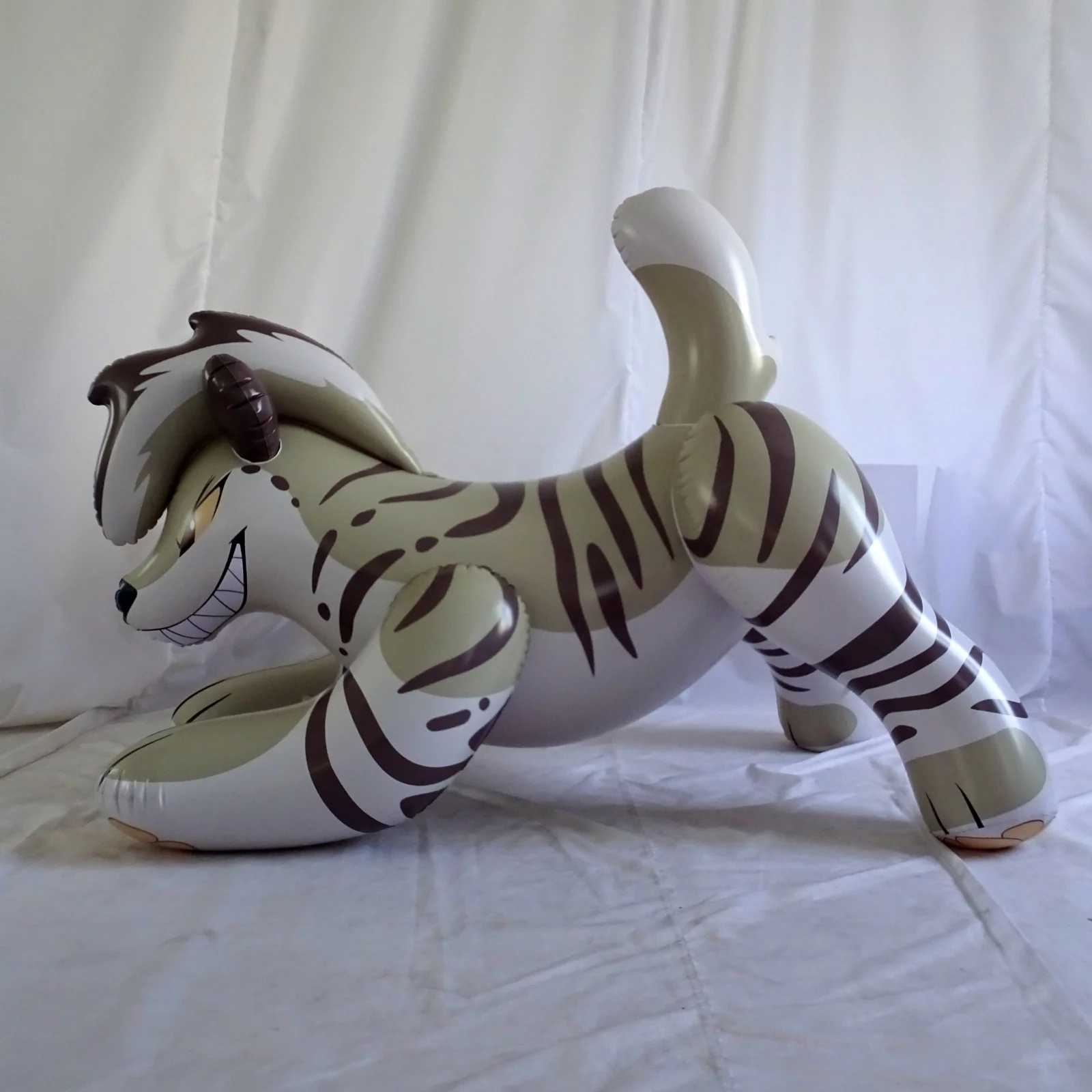 Inflatable Hyenas by Lizet - Image 15