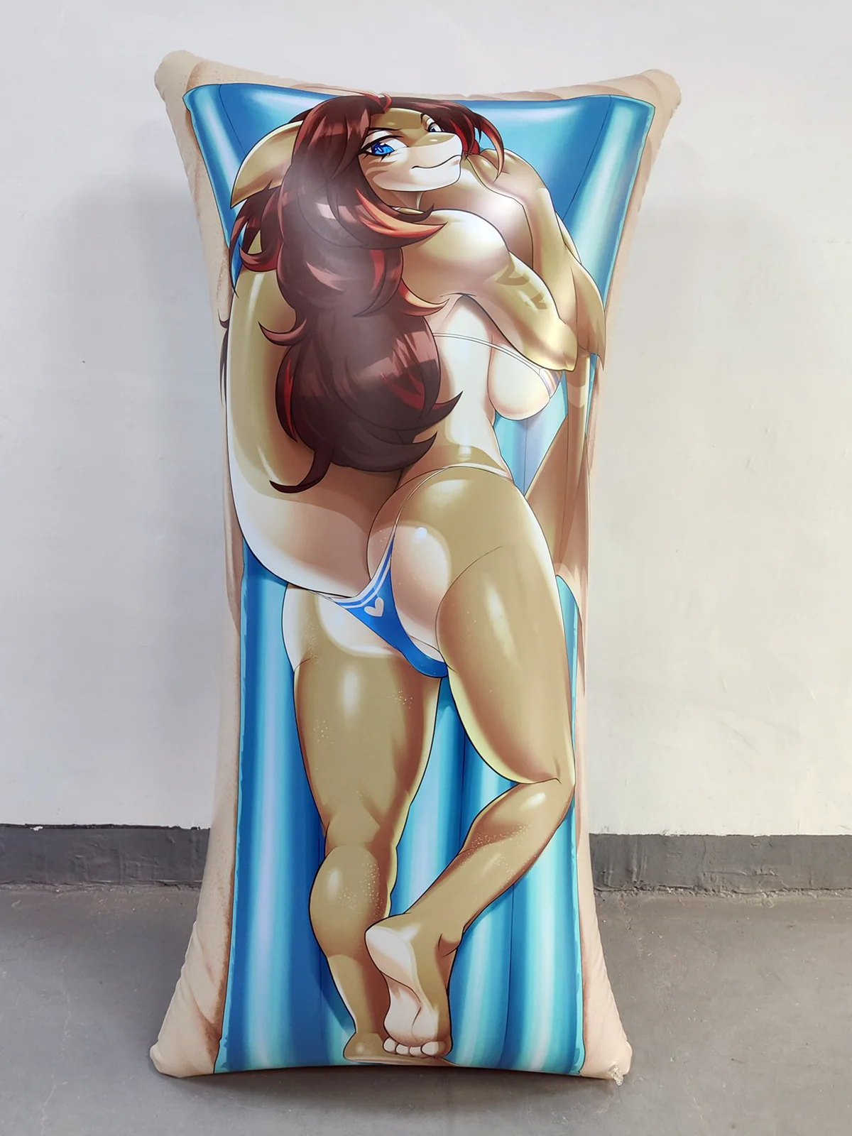 Tarni by Kittell Fox - Inflatable body pillow - Image 4